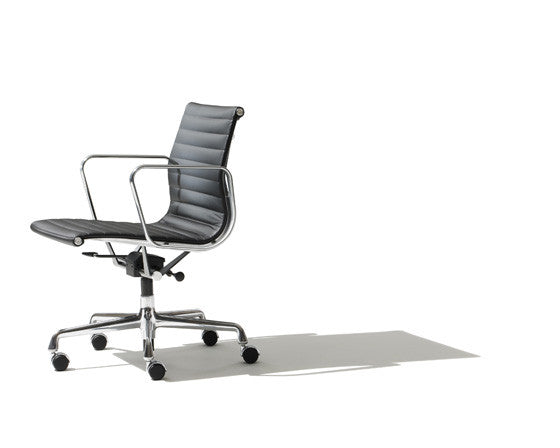 6 Tips for Picking The Right Office Chair