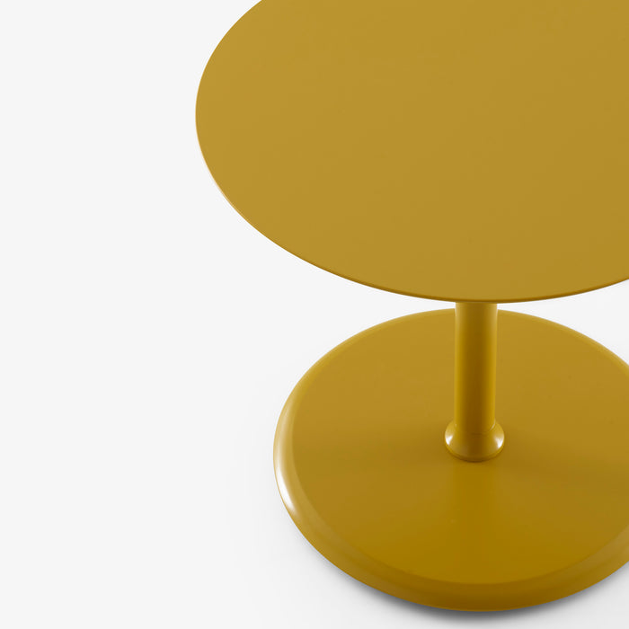 Ligne Roset Élysée Pedestal Table With Two Surfaces - MyConcept Hong Kong