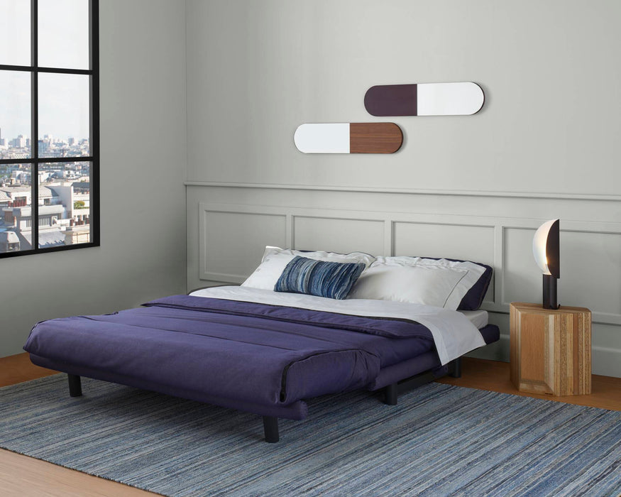 Ligne Roset Hat Mirror Laqué Rouge Noir - MyConcept Hong Kong