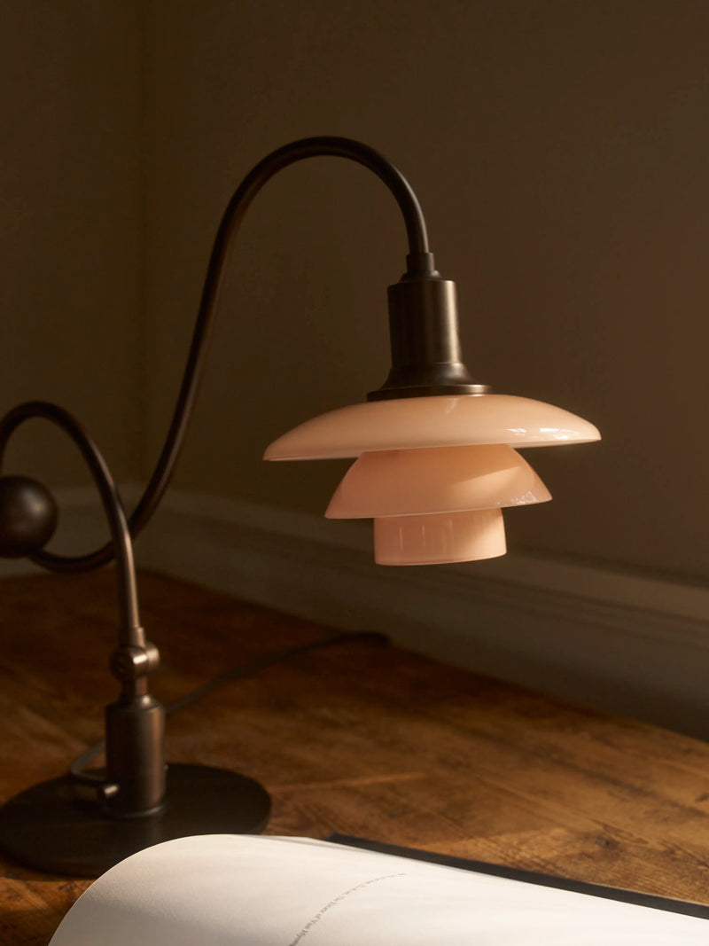 PH 1/1 Piano Table Lamp - dusty terracotta shade detail