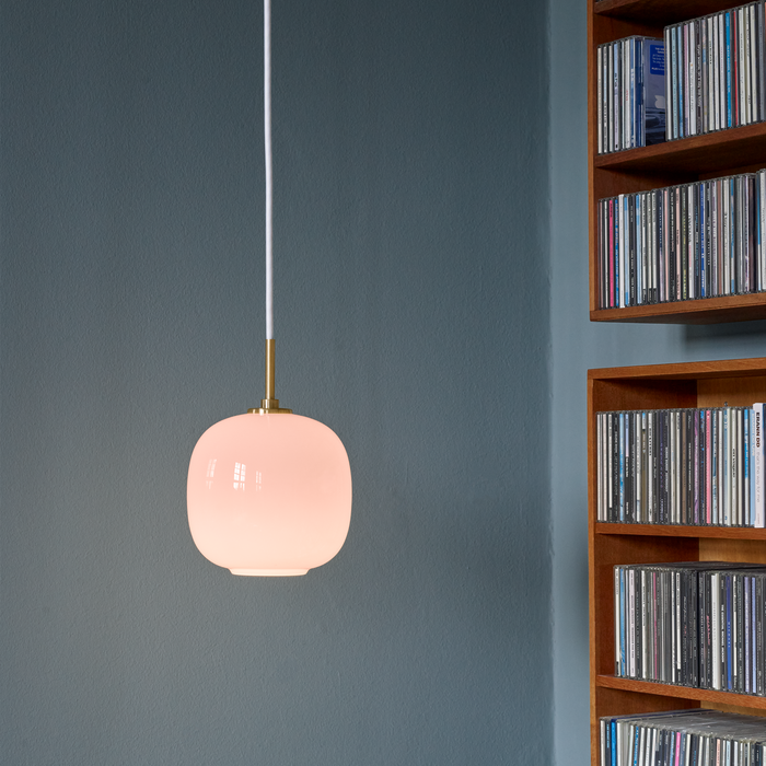 VL45 Radiohus Pendant Pale Rose