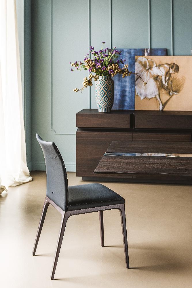 ARCADIA Chair