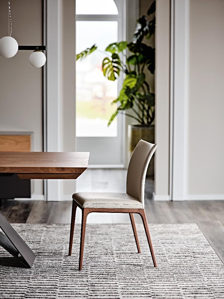 ARCADIA Chair