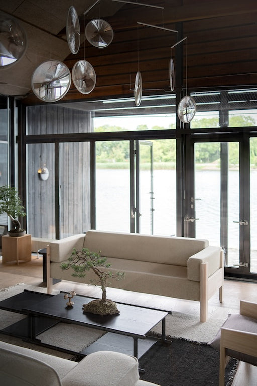 Tonbo Sofa