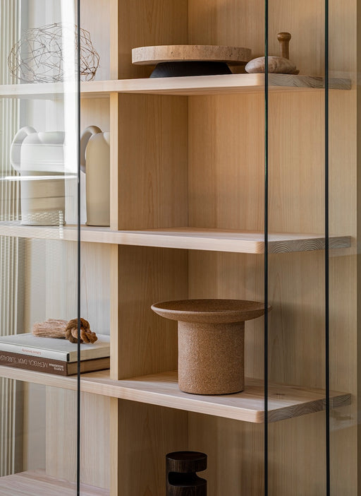 Hikari Cabinet