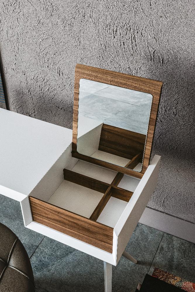MyConcept BATIK Desk