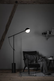 Balancer floor lamp