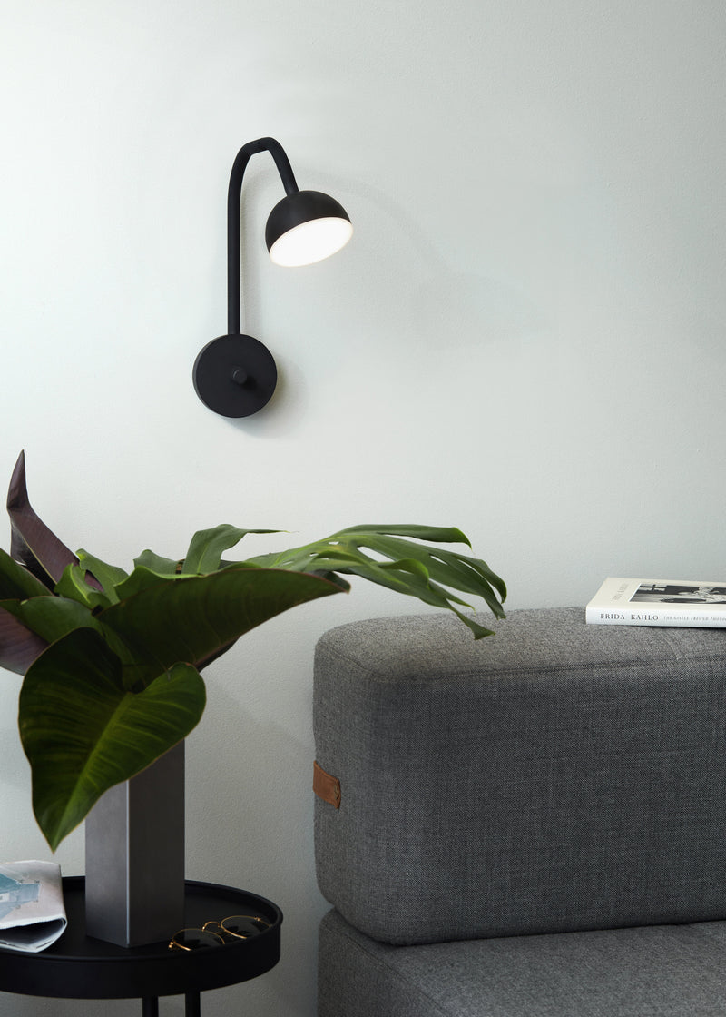 Blush wall lamp