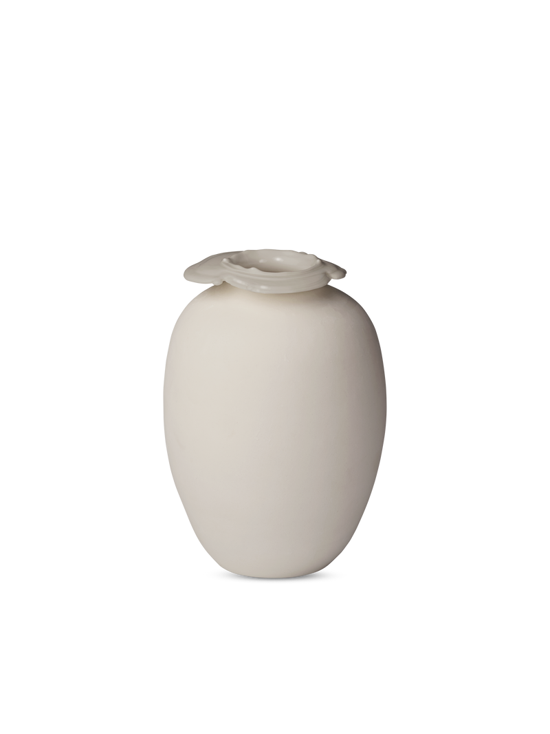 Brim vase
