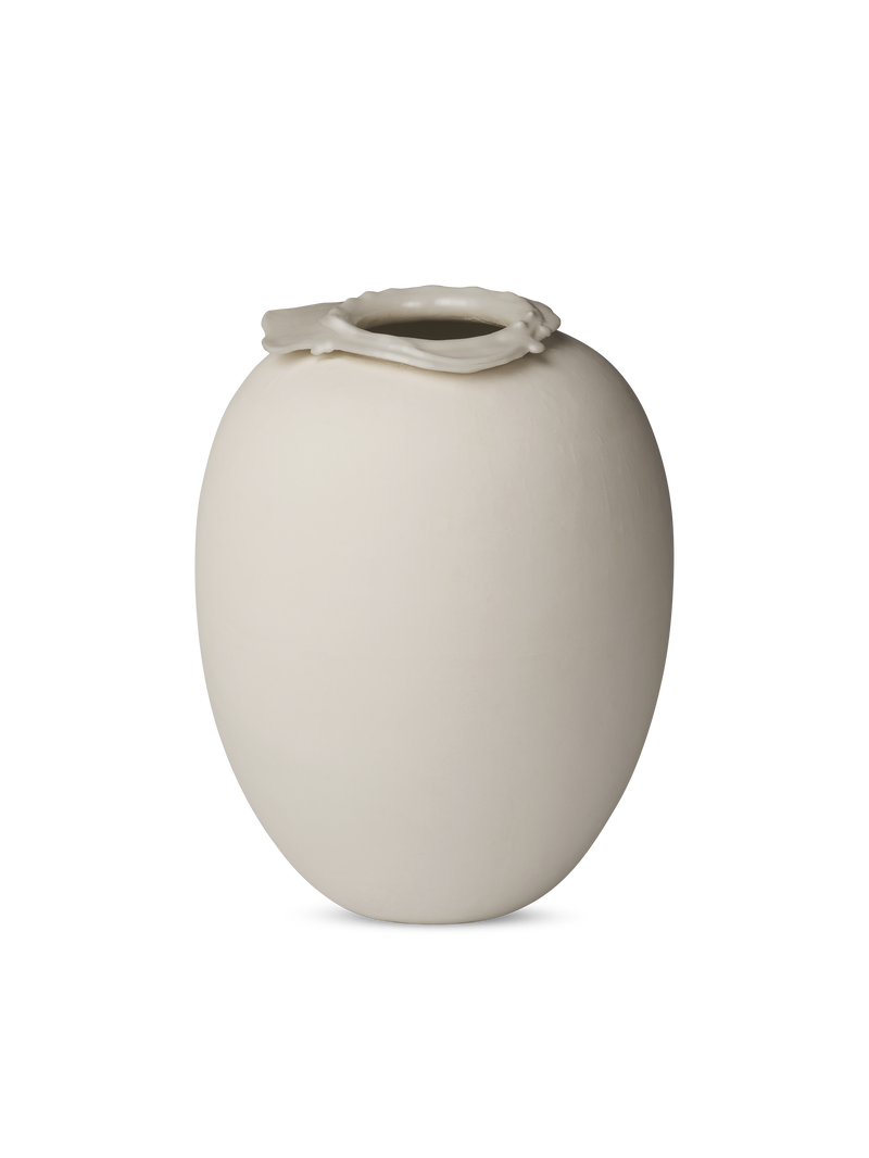 Brim vase