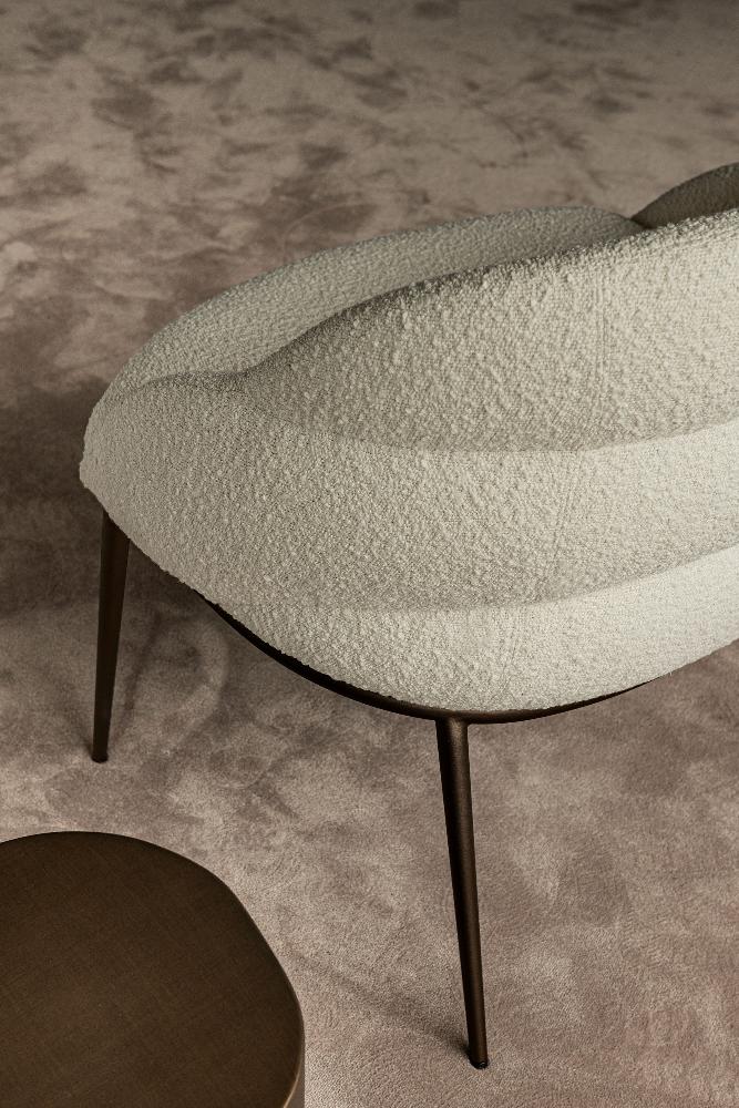 CAMILLA Lounge Chair