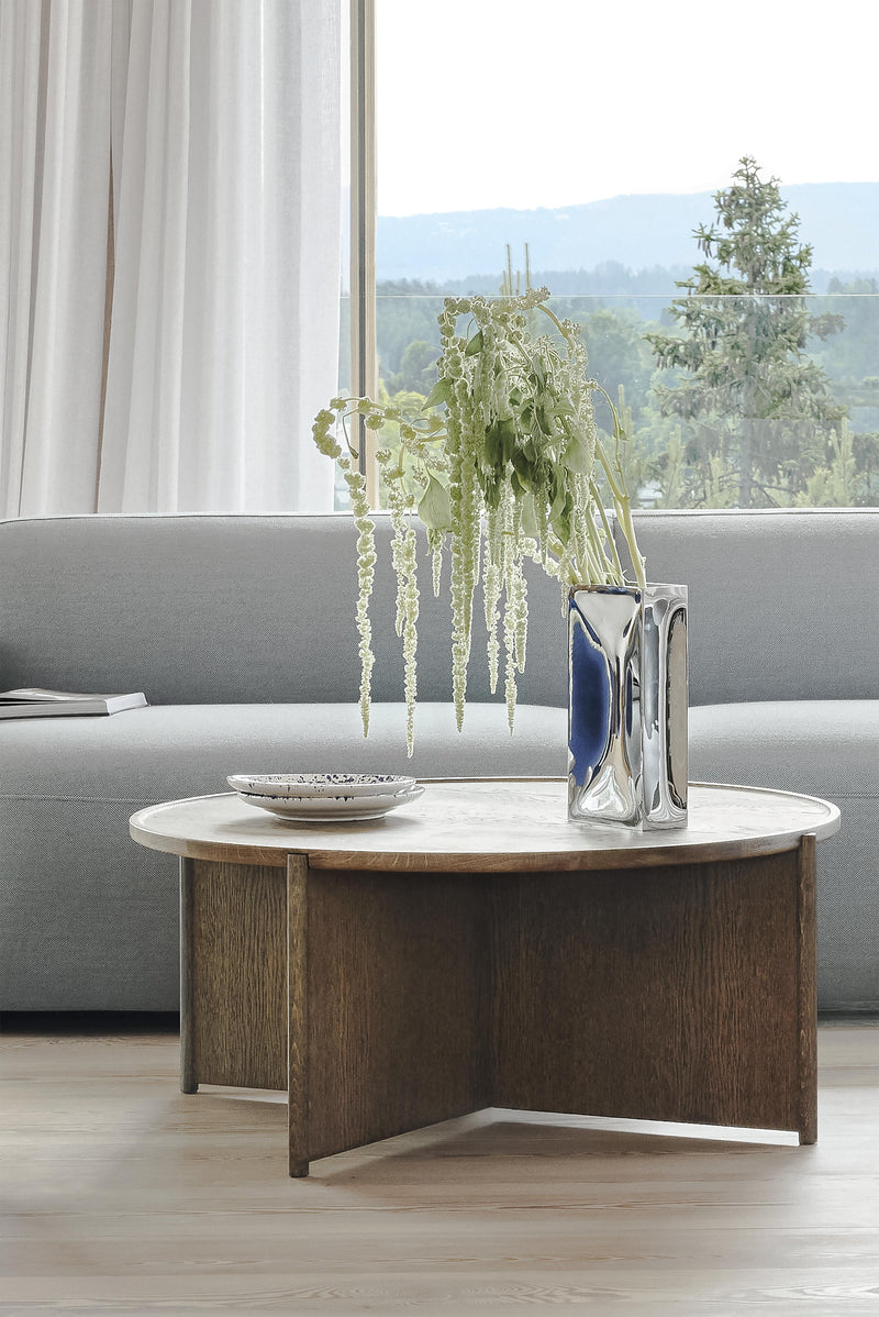 Cling coffee table circular