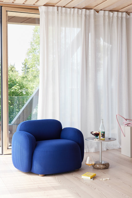 Gem lounge chair w armrests