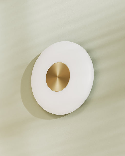 Glint glass opal wall lamp