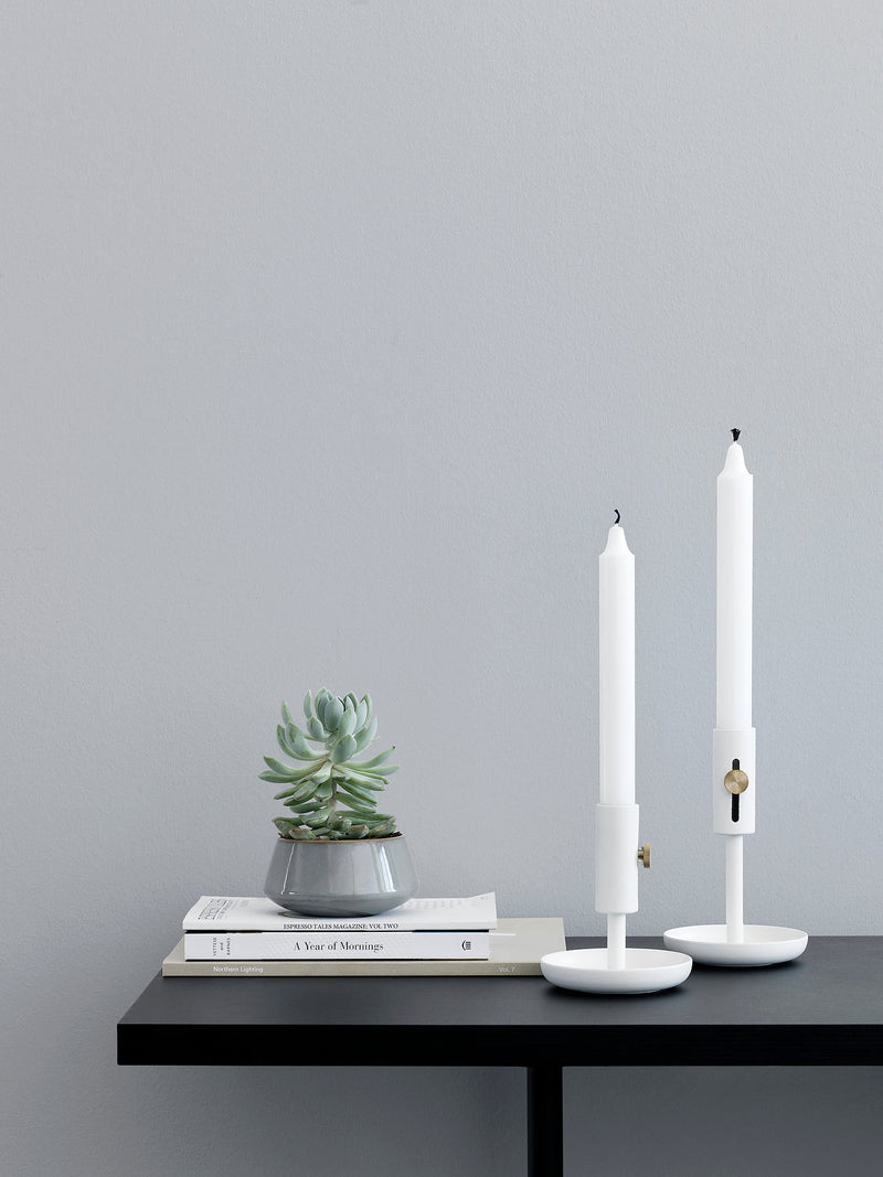 Granny candle holder