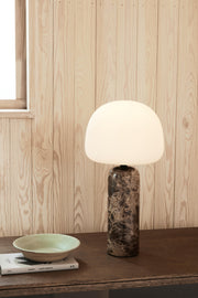Kin table lamp