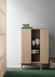 Loud cabinet