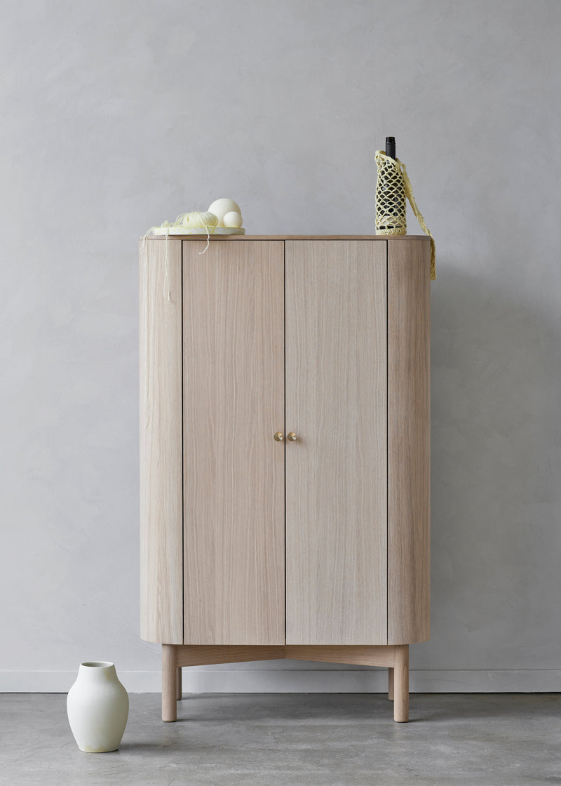 Loud cabinet