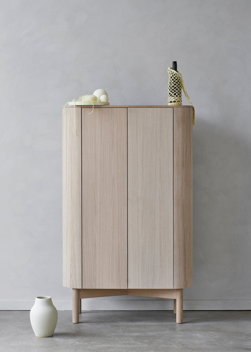 Loud cabinet