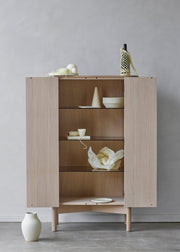 Loud cabinet