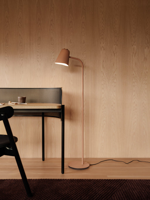 Me dim floor lamp