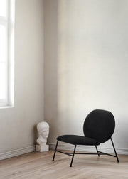 Oblong lounge chair