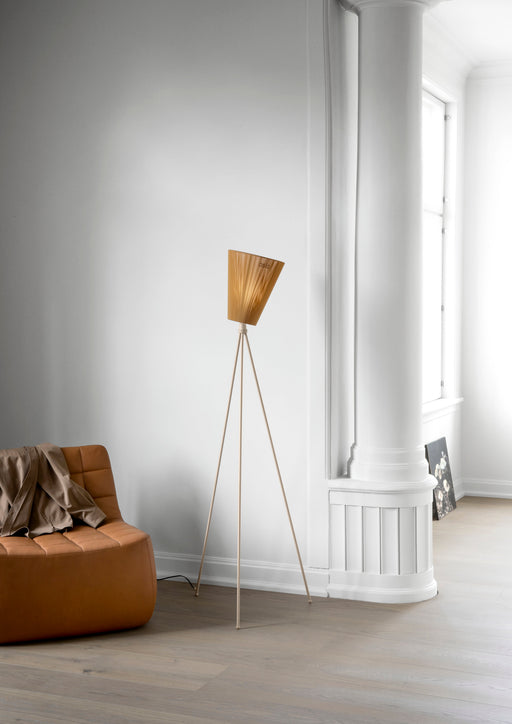 Oslo Wood floor lamp