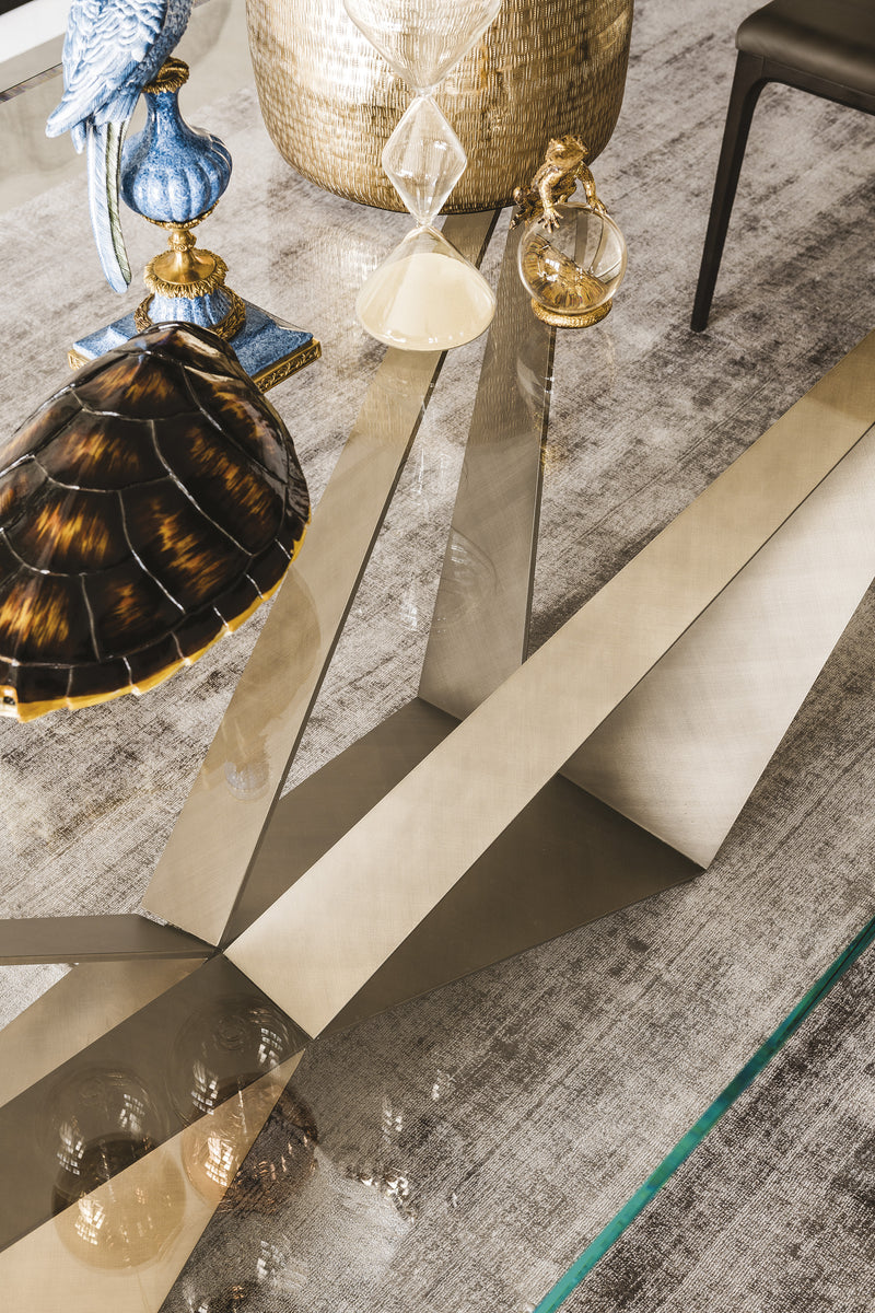 SKORPIO Table