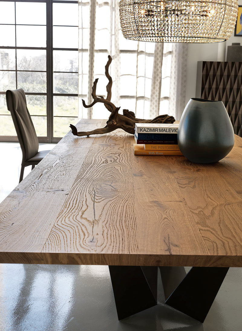 SKORPIO Wood Table