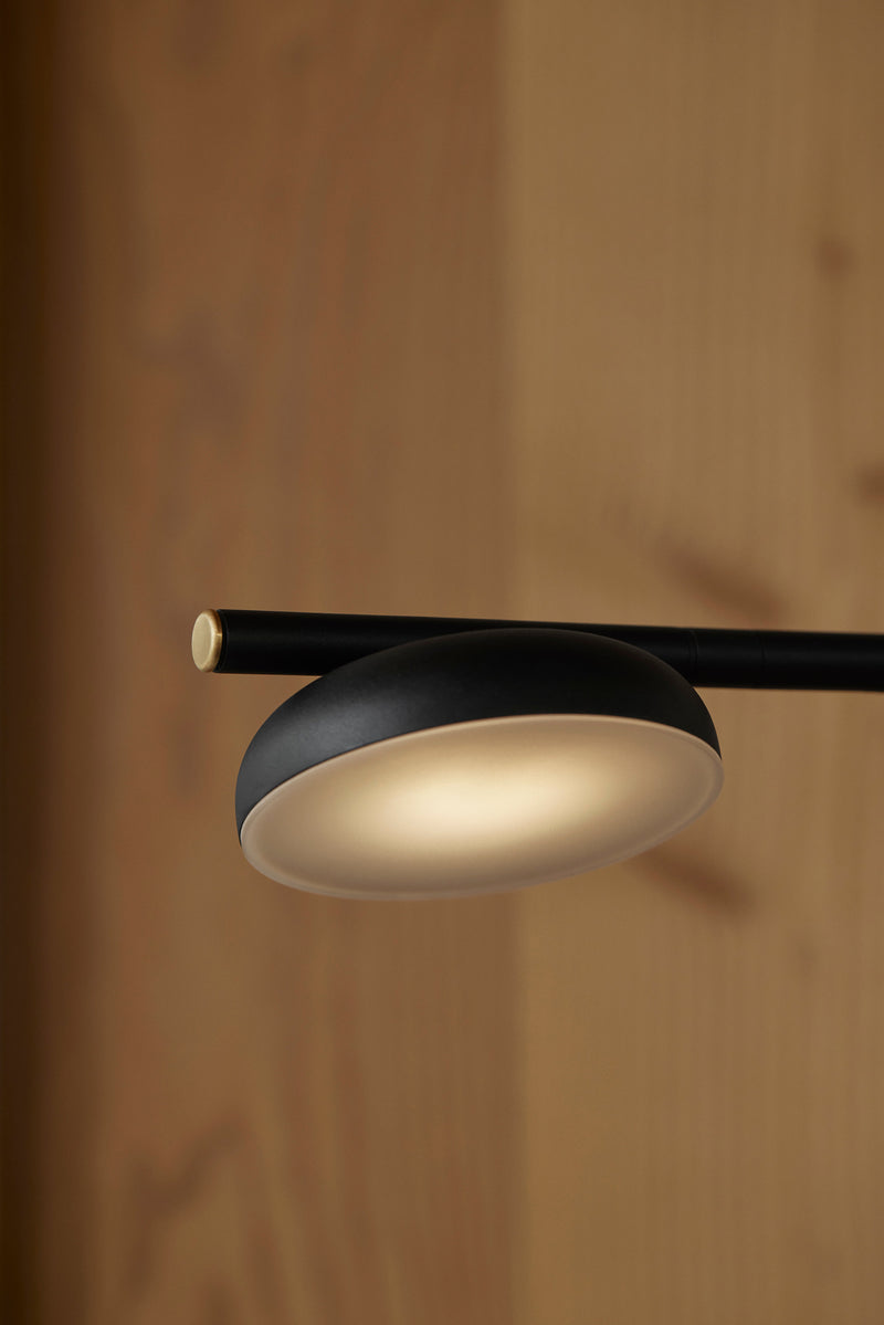 Salto floor lamp