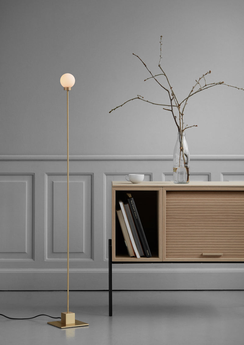 Snowball floor lamp