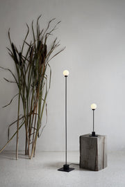 Snowball floor lamp