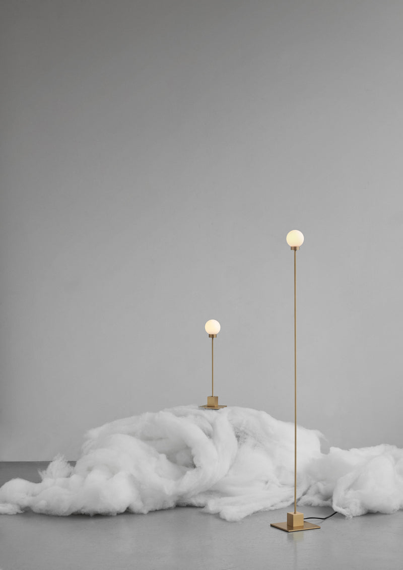 Snowball floor lamp