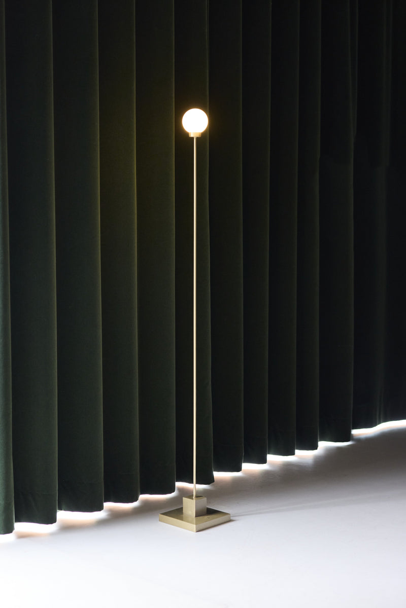 Snowball portable floor lamp