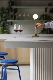 Snowball portable table lamp