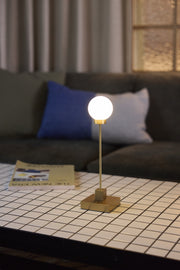 Snowball portable table lamp