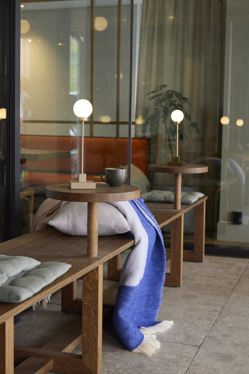 Snowball portable table lamp