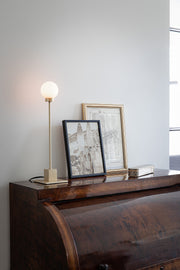 Snowball table lamp