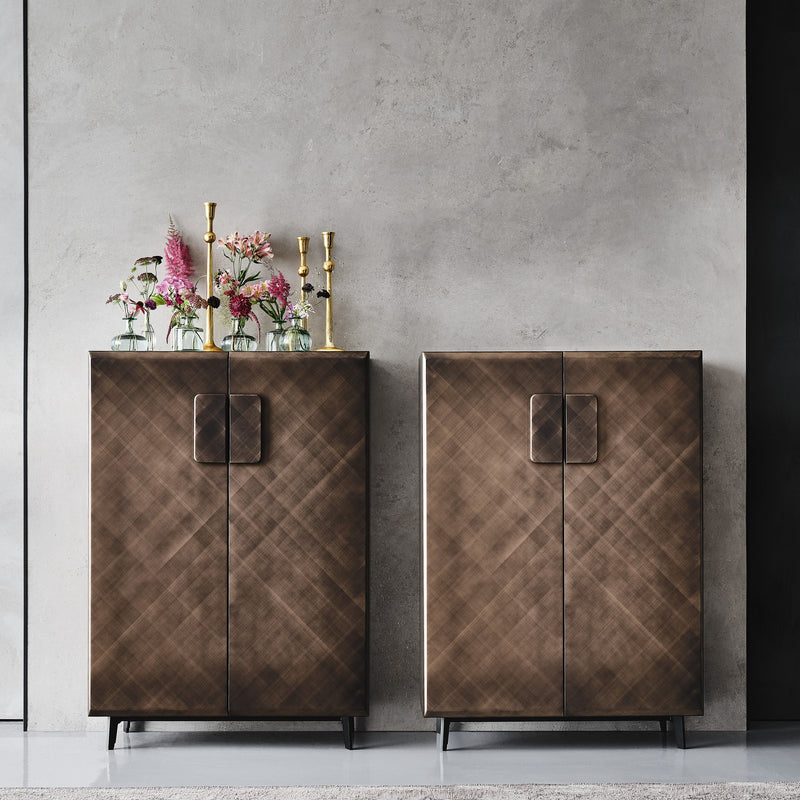 TUDOR Sideboard