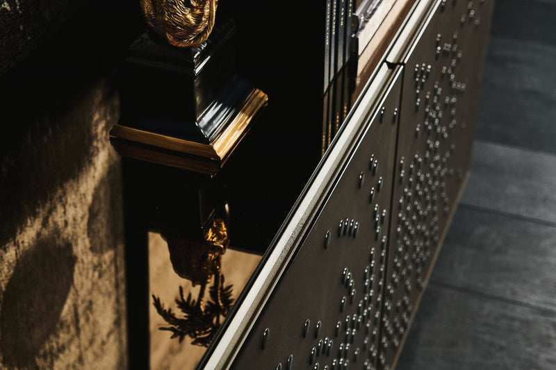 VOYAGER Sideboard