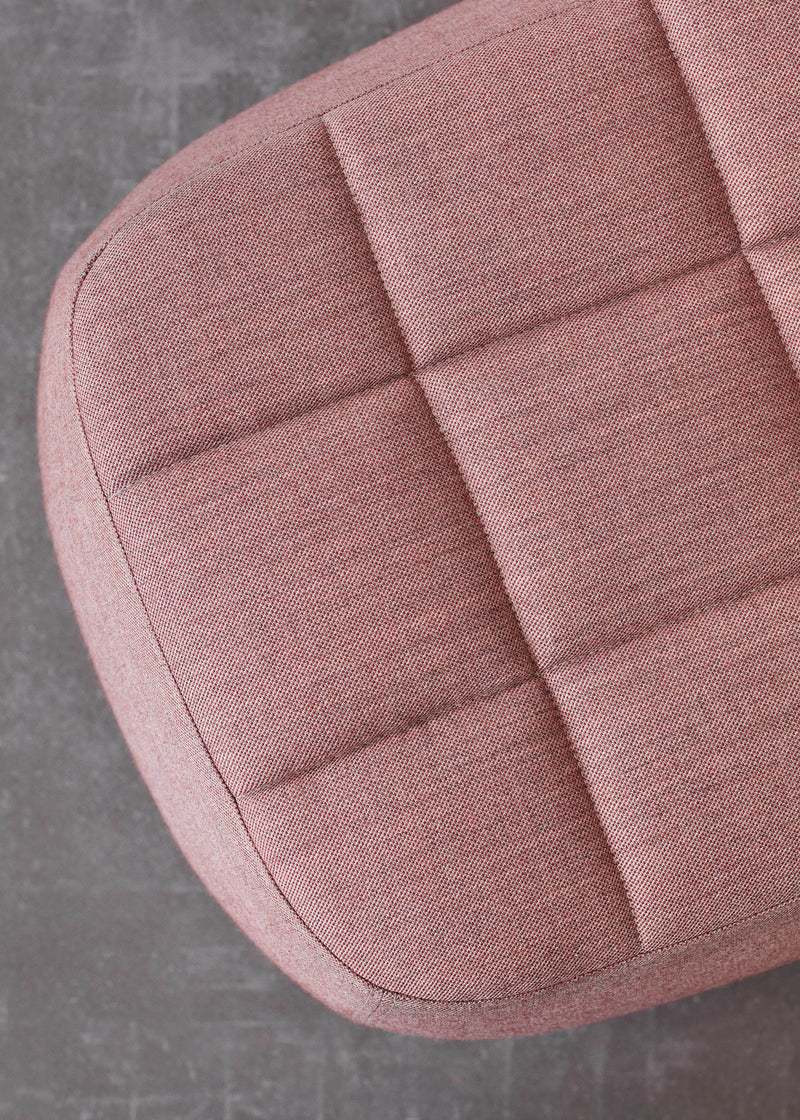 Yam medium pouf