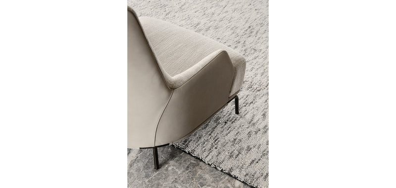 Bea High Armchair