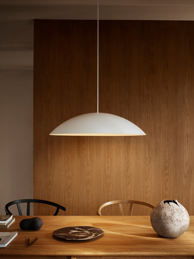 BT1041 Calot Pendant white over dining table