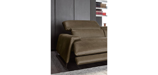 Canaletto by Nicoline Italia - angle view