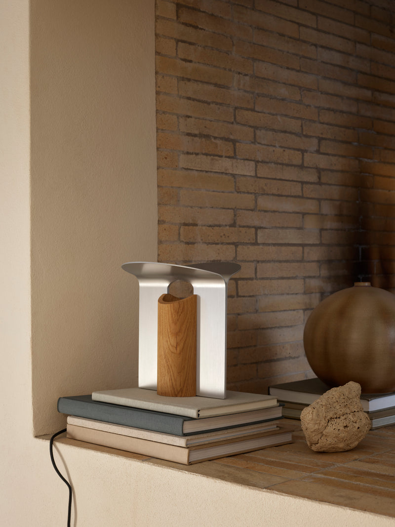 RF200 Petal Lamp oak oil brushed aluminium in setting