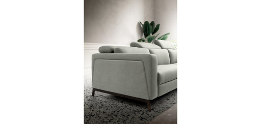 Wagner by Nicoline Italia - angle view