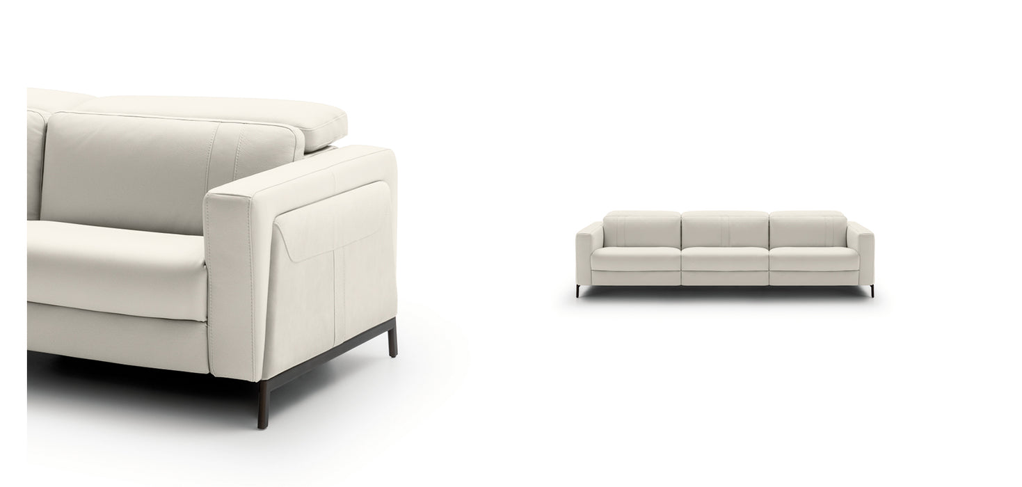 Wagner by Nicoline Italia - detail view