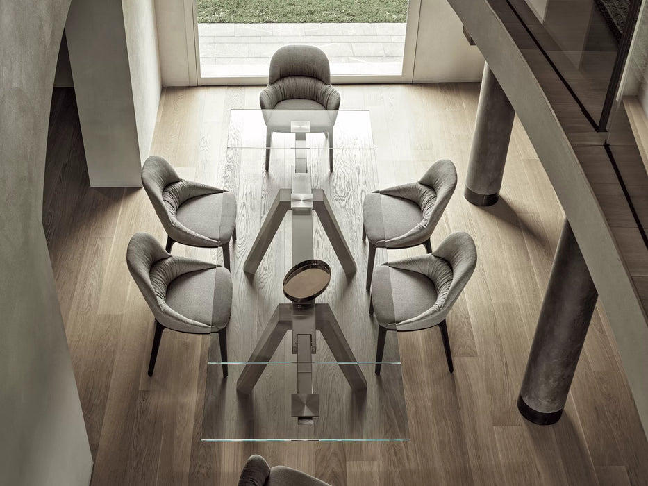 Queen Chair