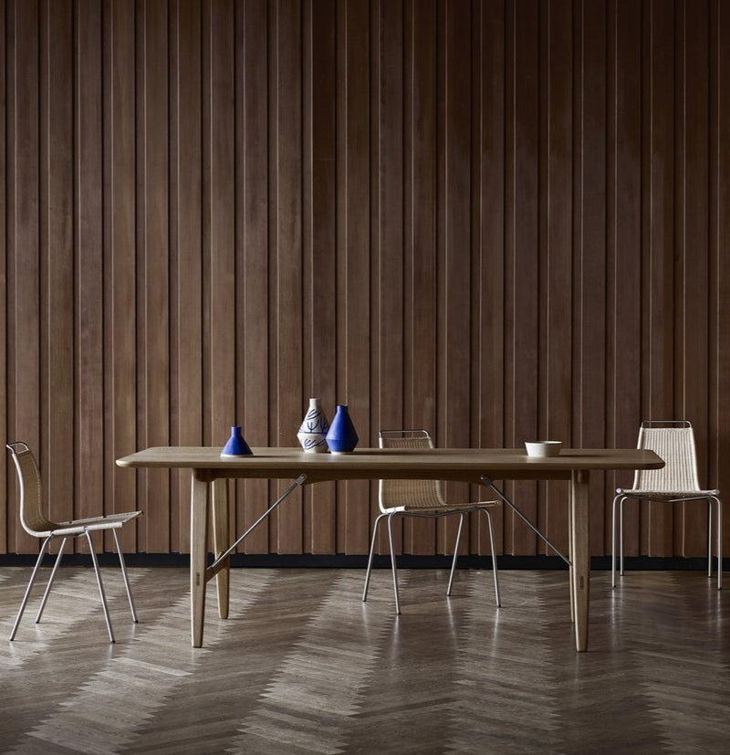 BM1160 Hunting Table - MyConcept Hong Kong