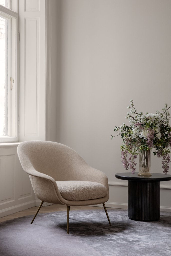 BAT LOUNGE CHAIR - FULLY UPHOLSTERED, LOW BACK, CONIC BASE - MyConcept Hong Kong